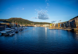 4 familier kastet ut av sine hjem. Gi dem tilbake retten til å bo i båt på lik linje med ca. 100 andre personer i Bergen.