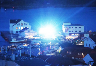 Bevar Torskeholmen som Grimstads festivalplass og åpne fellesareal